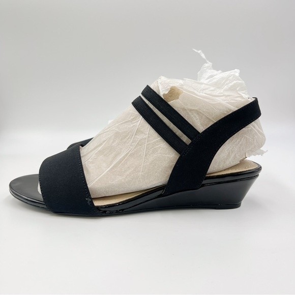 6W‎ 6 W WIDE LifeStride Womens Black Yolo Ankle Strap Low Wedge Sandals Shoes - Picture 6 of 13